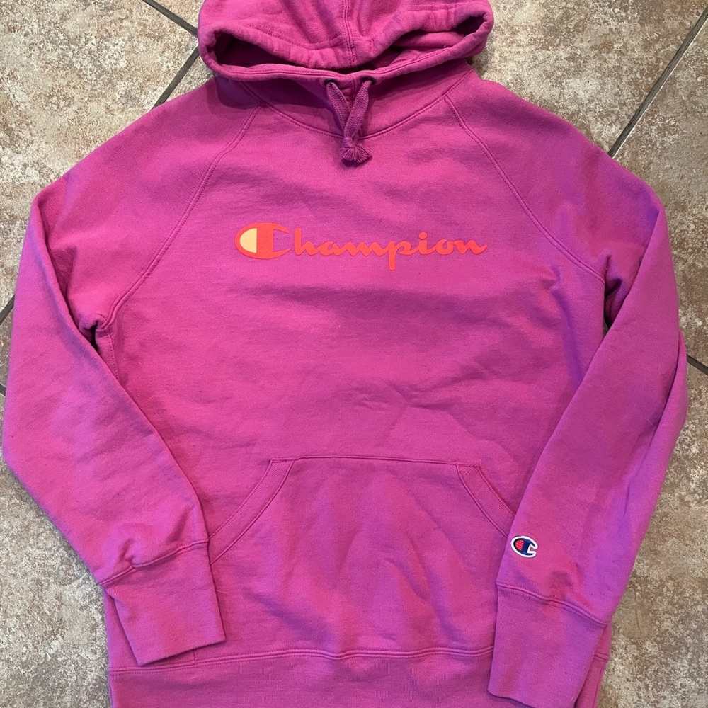 Champion Woman’s Logo Hoodie Pullover Pink Woman’s M